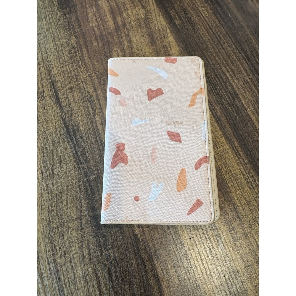 Glass Ladder & Co Kristina Lubinski Travel Wallet Color: Cream/Tan Measureme